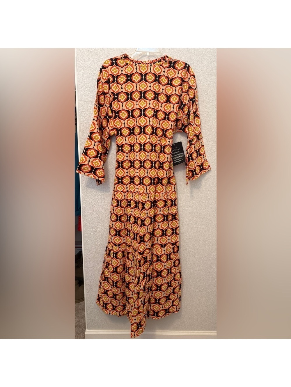 Medium Tuckernuck Beach Honeycomb Bloom Marisol Tie-Waist Caftan - Picture 8 of 10